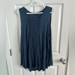 Torrid embroidered tank top